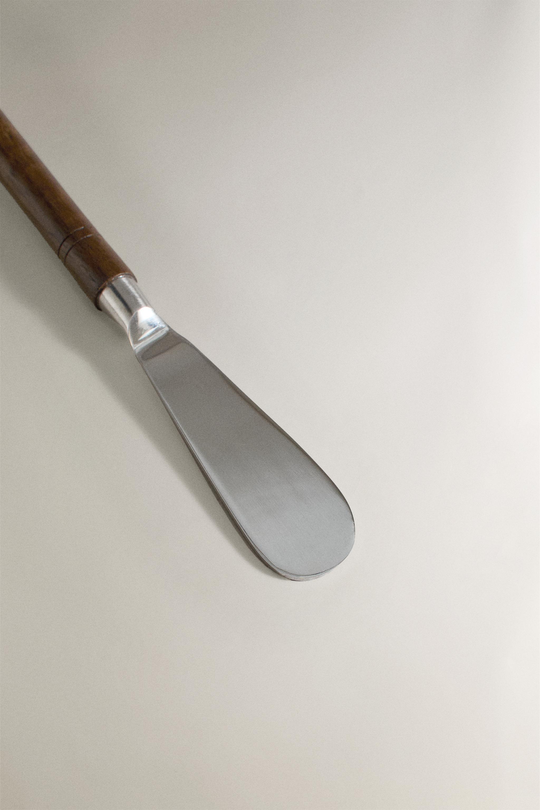 BUTTER KNIFE WITH MANGO WOOD HANDLE